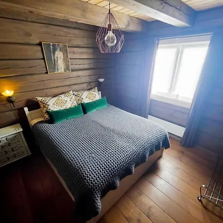 Beautiful Classic With Sauna And Hot Tub * Østby