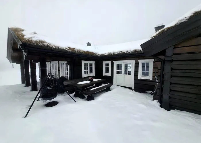 Beautiful Classic With Sauna And Hot Tub * Østby