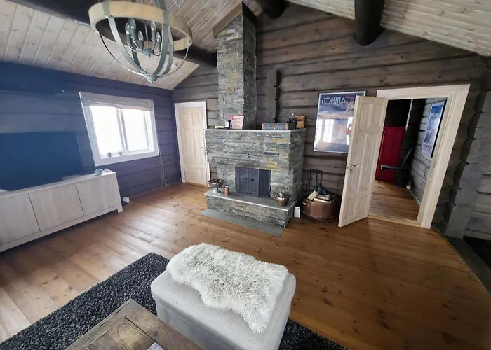 Beautiful Classic With Sauna And Hot Tub