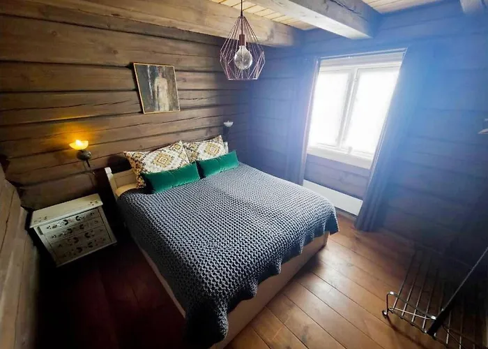 Beautiful Classic With Sauna And Hot Tub * Østby