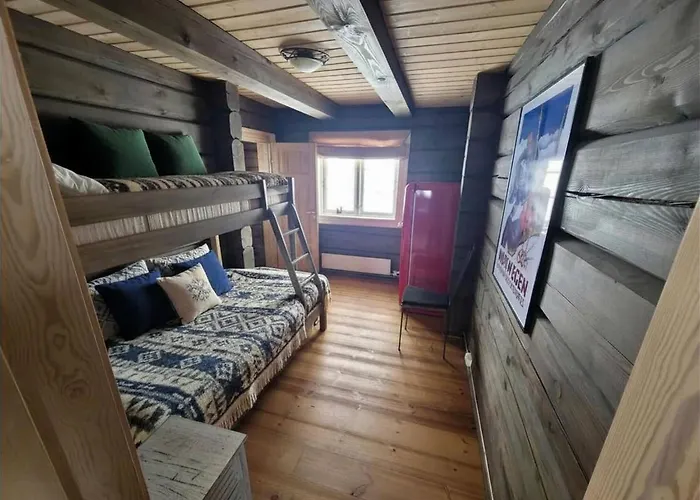 Beautiful Classic With Sauna And Hot Tub