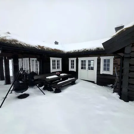 Beautiful Classic With Sauna And Hot Tub * Østby